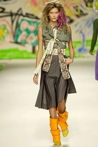 Look 13